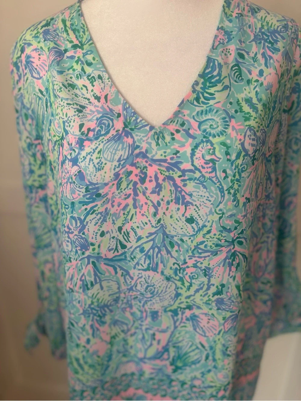 Lilly Pulitzer Pamela V-Neck Top surf blue in soleil it on me size small